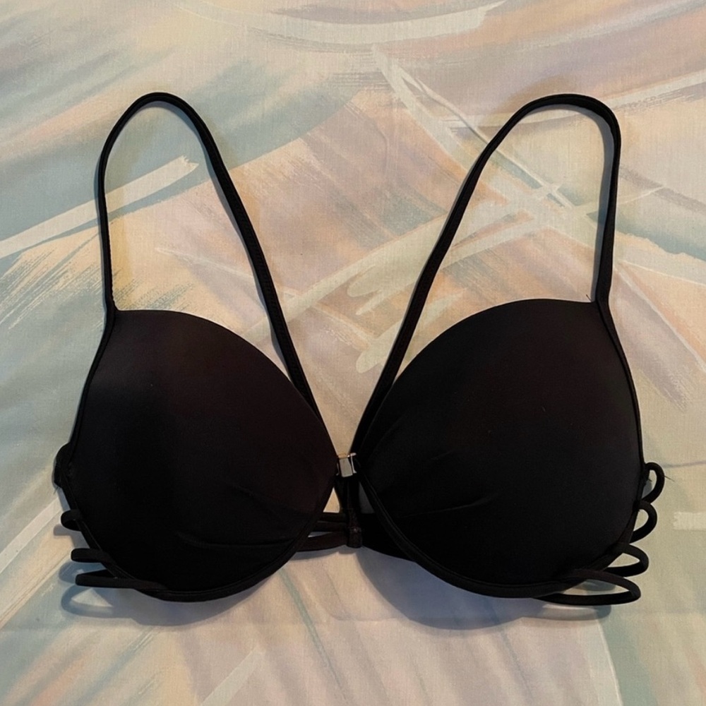 Victoria’s Secret sexy strappy back bathing suit top black size 34C - EUC